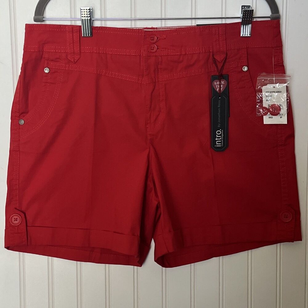 Intro Love the Fit Petite Shorts Stretch Belt Loops Cuffs 5 Pockets Red NWT